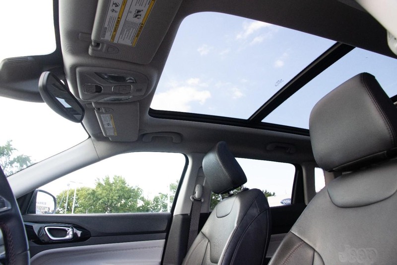 Jeep Compass Vehicle Image 08