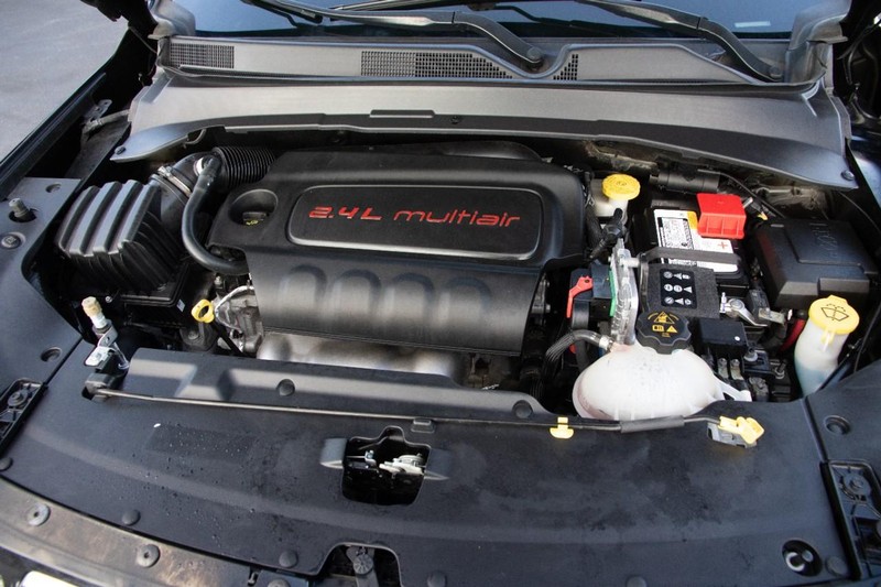 Jeep Compass Vehicle Image 26