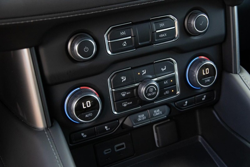 Chevrolet Tahoe Vehicle Image 22