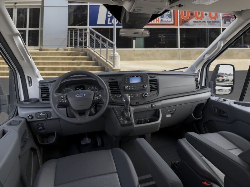 Ford Transit Passenger Wagon Vehicle Image 09