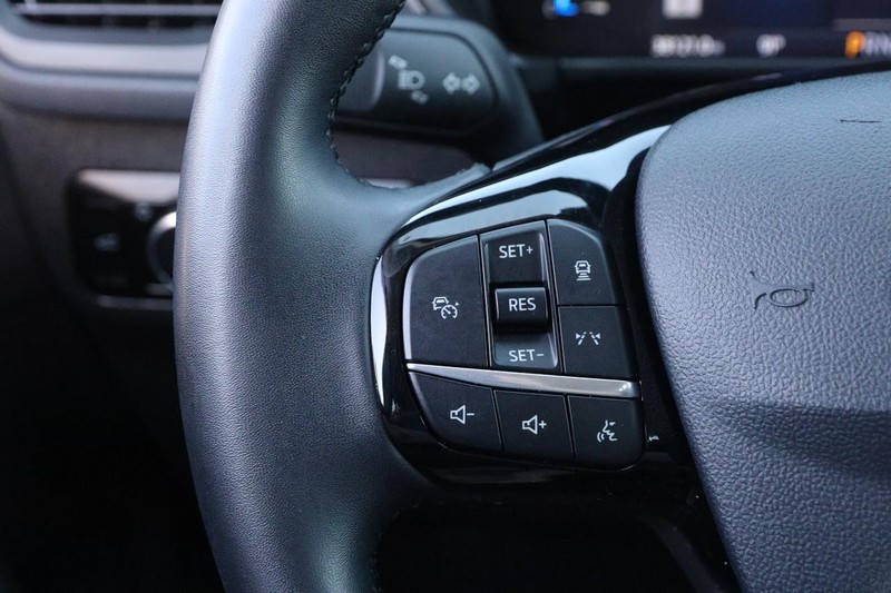 Ford Escape Vehicle Image 12