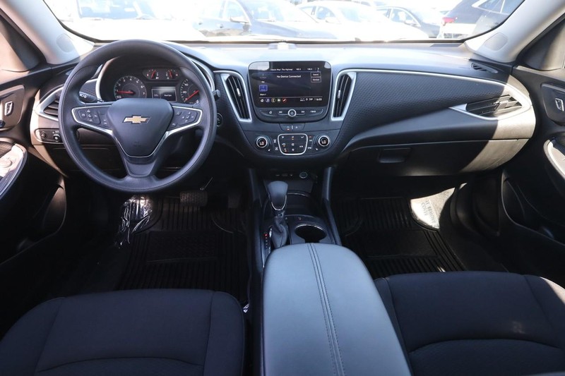 Chevrolet Malibu Vehicle Image 19