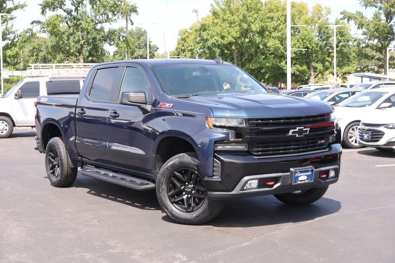 Chevrolet Silverado 1500 Vehicle Image 02