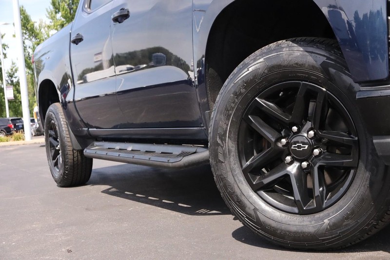 Chevrolet Silverado 1500 Vehicle Image 03