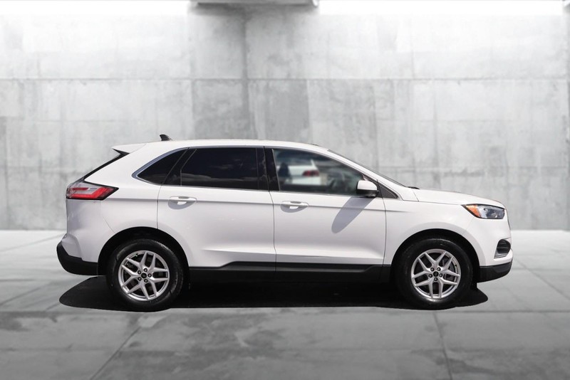 Ford Edge Vehicle Image 05