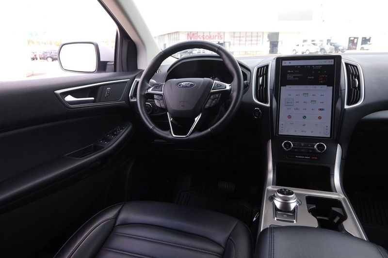 Ford Edge Vehicle Image 20