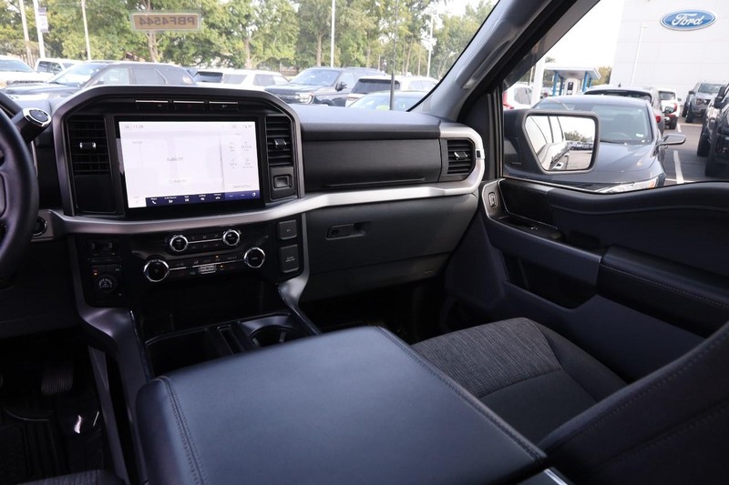 Ford F-150 Vehicle Image 24
