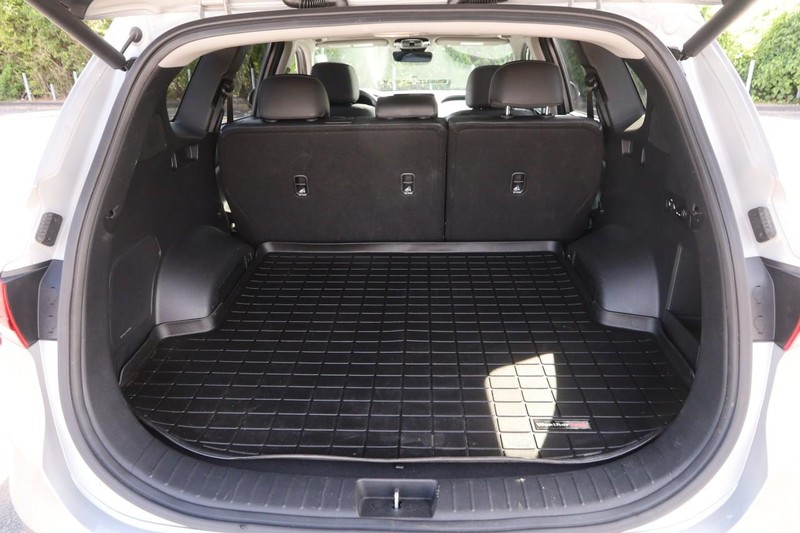 Hyundai Santa Fe Vehicle Image 07