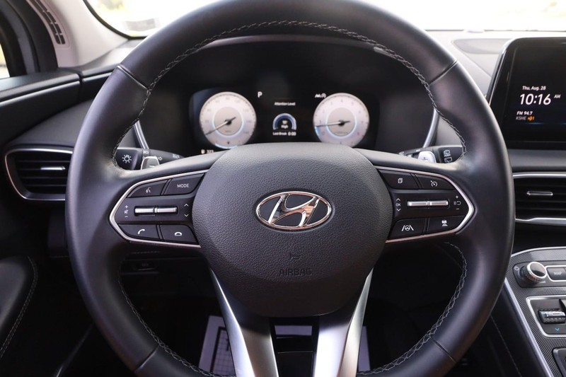 Hyundai Santa Fe Vehicle Image 12