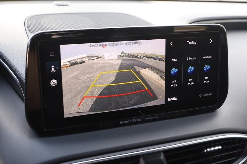 Hyundai Santa Fe Vehicle Image 18
