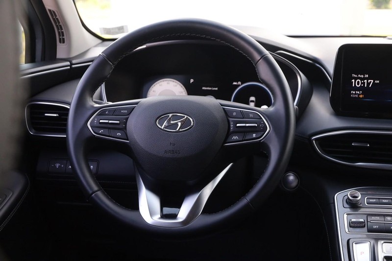 Hyundai Santa Fe Vehicle Image 24