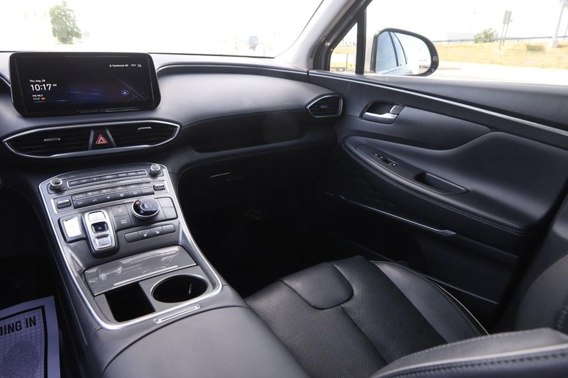 Hyundai Santa Fe Vehicle Image 26