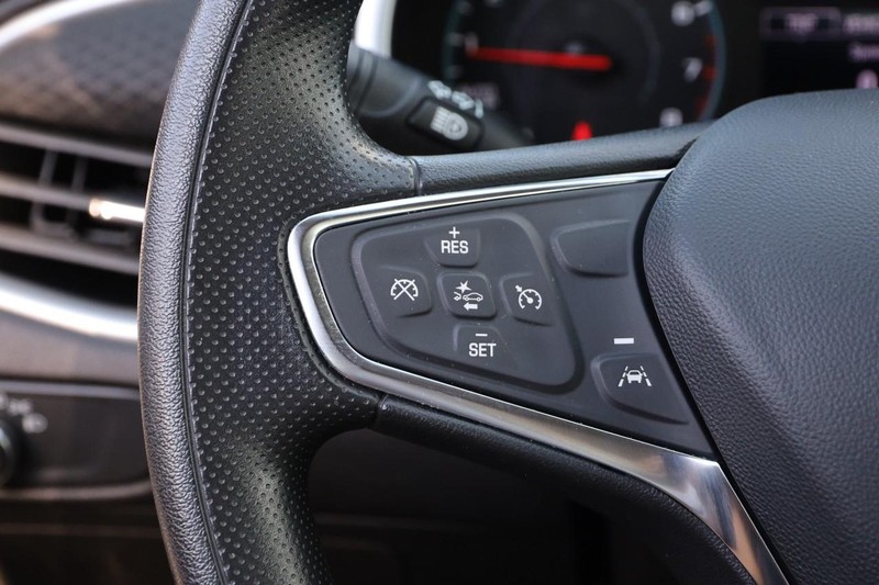 Chevrolet Malibu Vehicle Image 11
