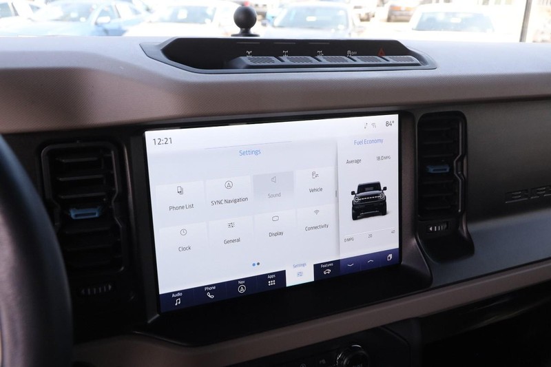 Ford Bronco Vehicle Image 16