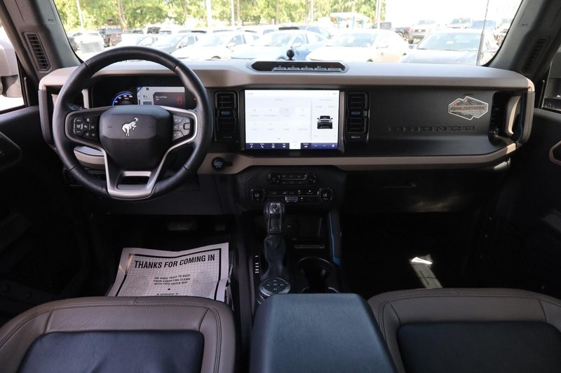 Ford Bronco Vehicle Image 21