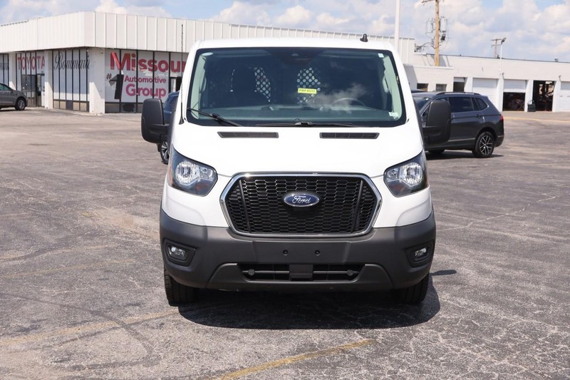 Ford Transit Cargo Van Vehicle Image 04