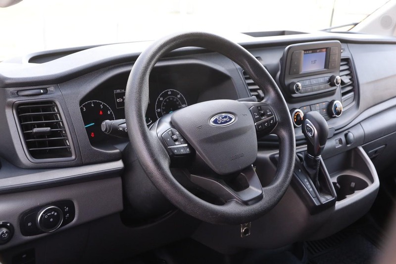 Ford Mustang Vehicle Image 33