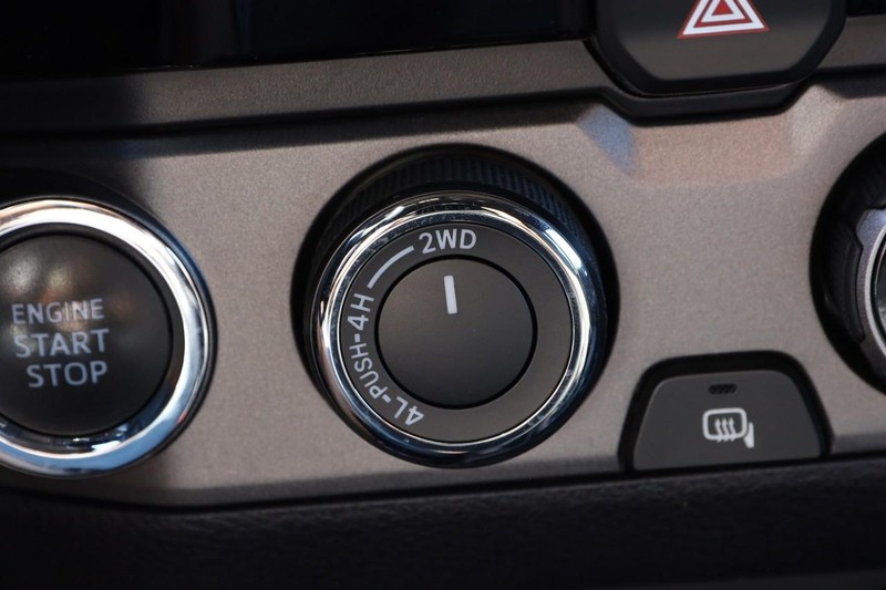 Toyota Tacoma Vehicle Image 14