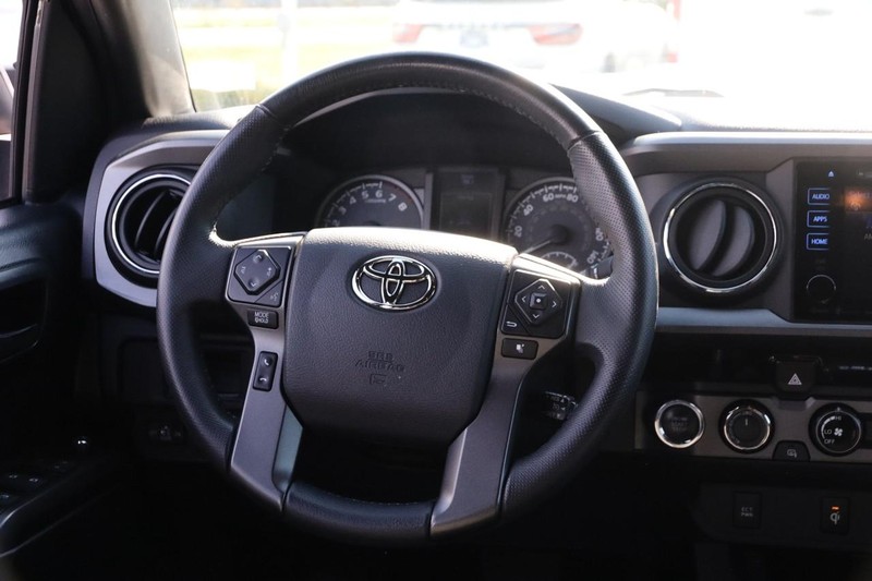 Toyota Tacoma Vehicle Image 21