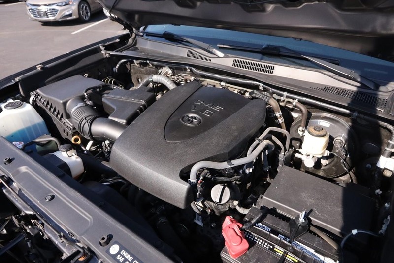 Toyota Tacoma Vehicle Image 25