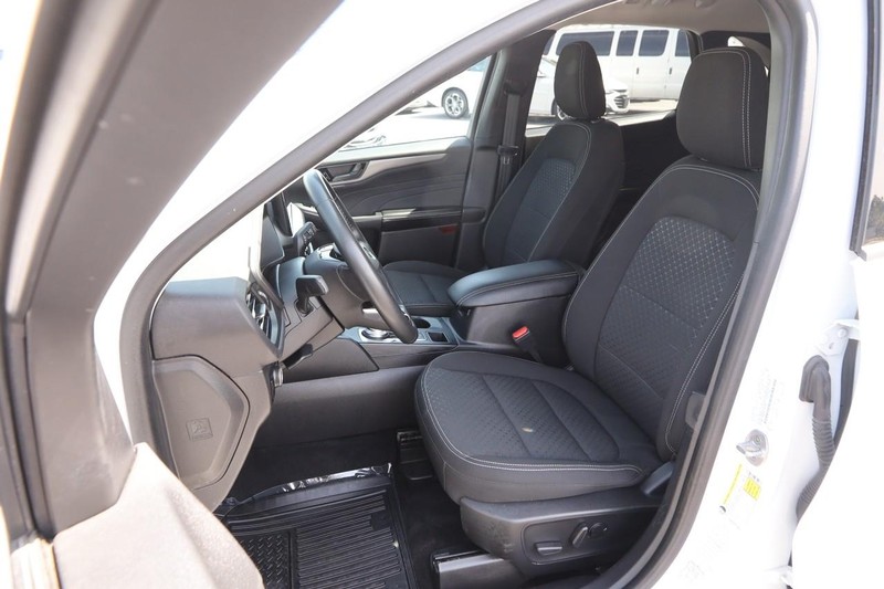 Ford Escape Vehicle Image 09