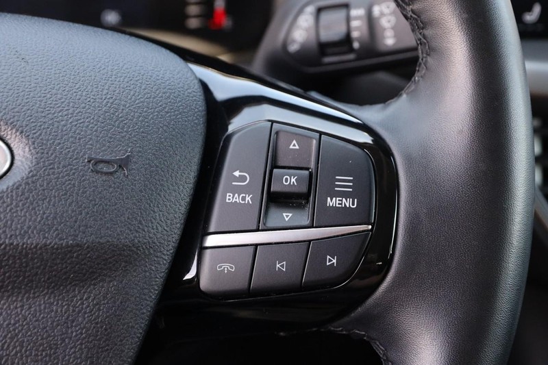 Ford Escape Vehicle Image 13