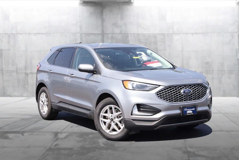 Ford Edge Vehicle Image 02
