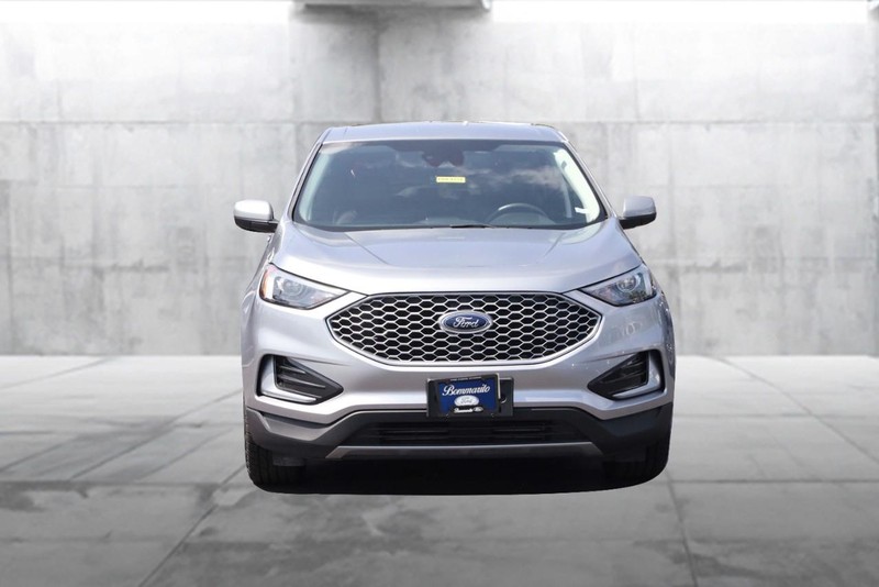 Ford Edge Vehicle Image 04