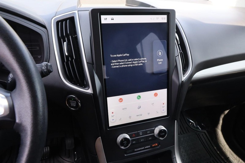 Ford Edge Vehicle Image 15