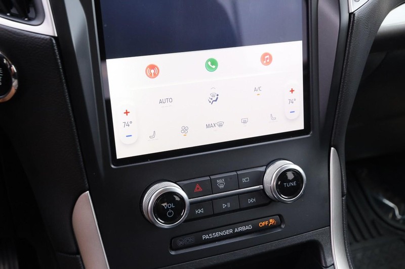 Ford Edge Vehicle Image 17
