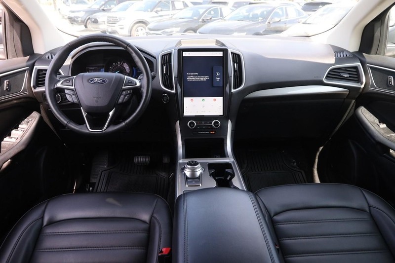 Ford Edge Vehicle Image 19