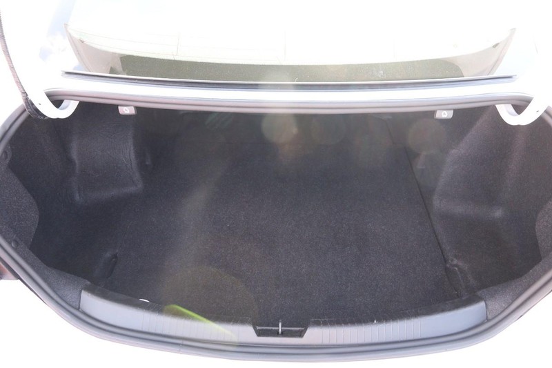 Chevrolet Malibu Vehicle Image 07