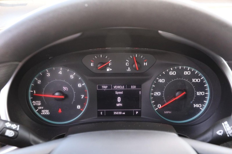 Chevrolet Malibu Vehicle Image 14