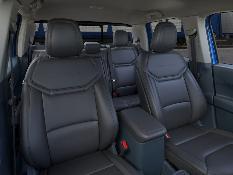 Ford Maverick Vehicle Image 10
