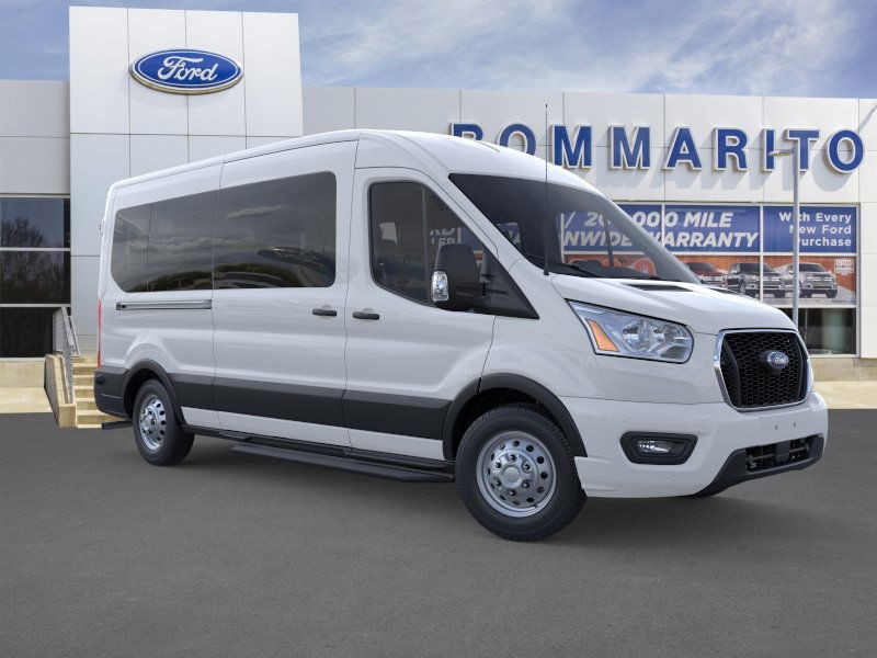 Ford Transit Passenger Wagon Vehicle Image 07