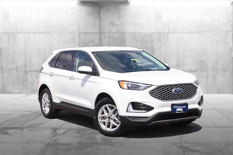 Ford Edge Vehicle Image 02