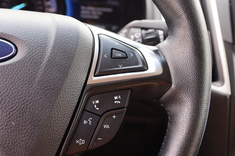 Ford Edge Vehicle Image 12
