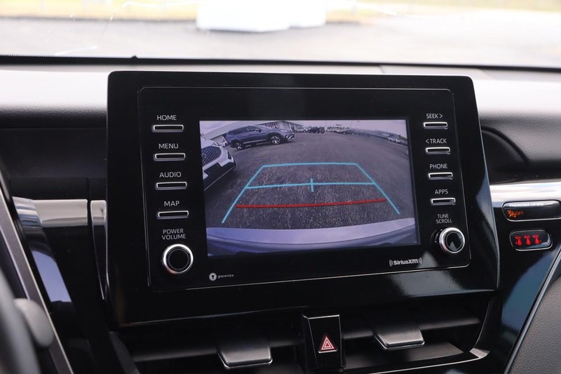 Toyota Camry Vehicle Image 15