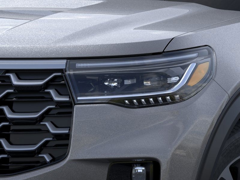 Ford Explorer Vehicle Image 18