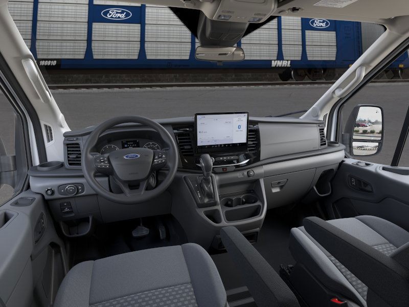 Ford Transit-350 Vehicle Image 09