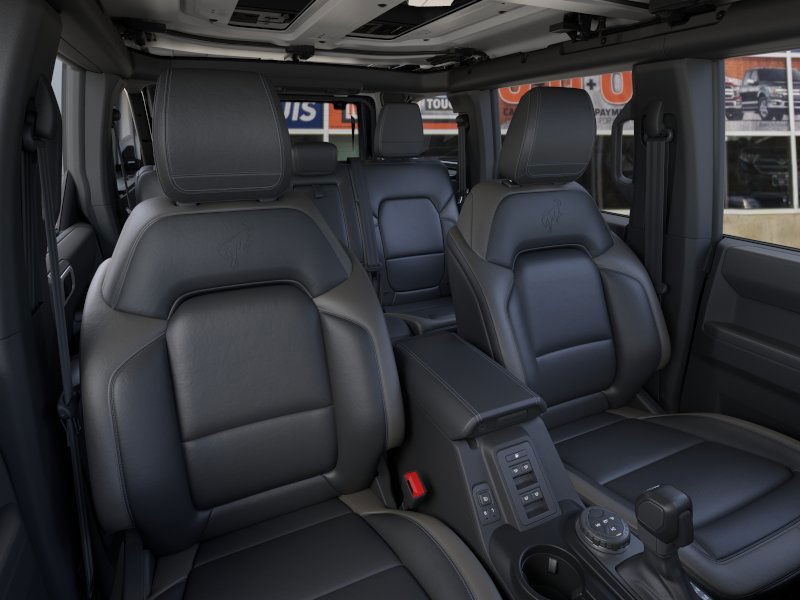 Ford Bronco Vehicle Image 10