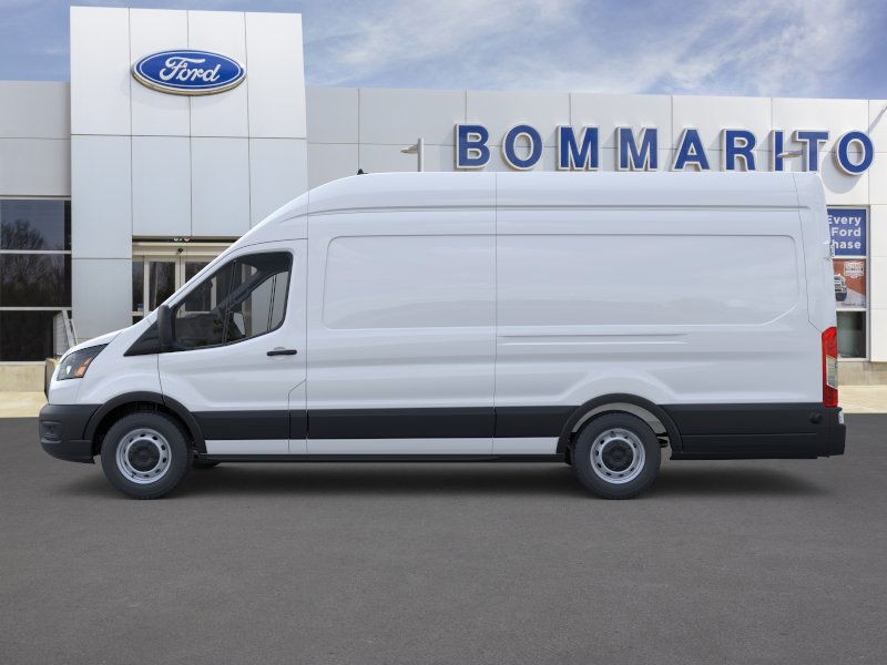 Ford Transit Cargo Van Vehicle Image 03