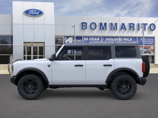 Ford Bronco Vehicle Image 03