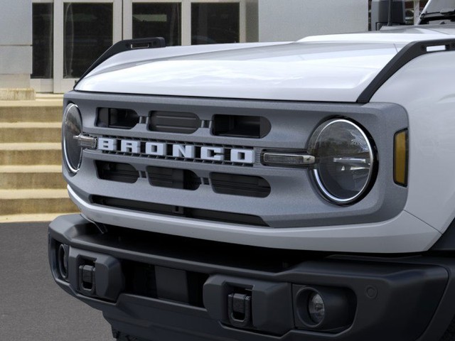 Ford Bronco Vehicle Image 19
