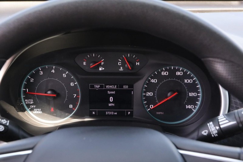 Chevrolet Malibu Vehicle Image 13