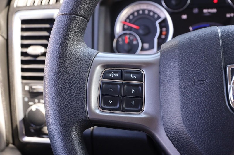Ram 1500 Classic Vehicle Image 11