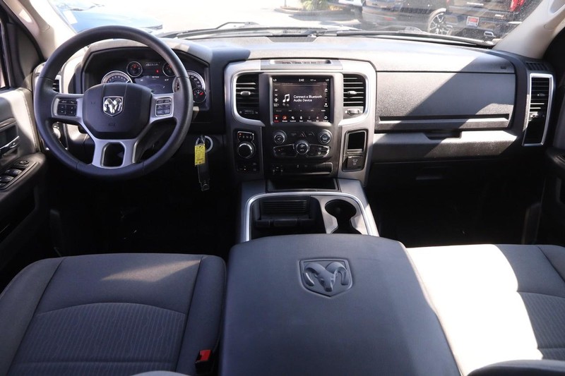 Ram 1500 Classic Vehicle Image 18