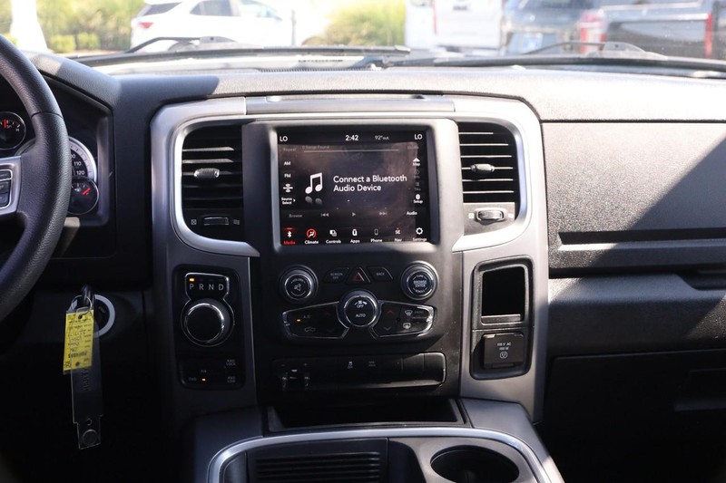 Ram 1500 Classic Vehicle Image 21