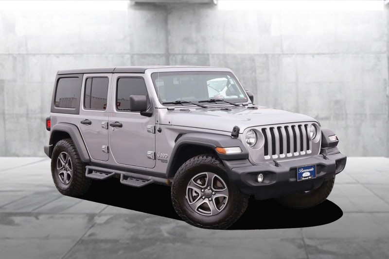 Jeep Wrangler Unlimited Vehicle Image 02