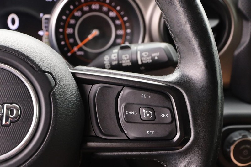Jeep Wrangler Unlimited Vehicle Image 13
